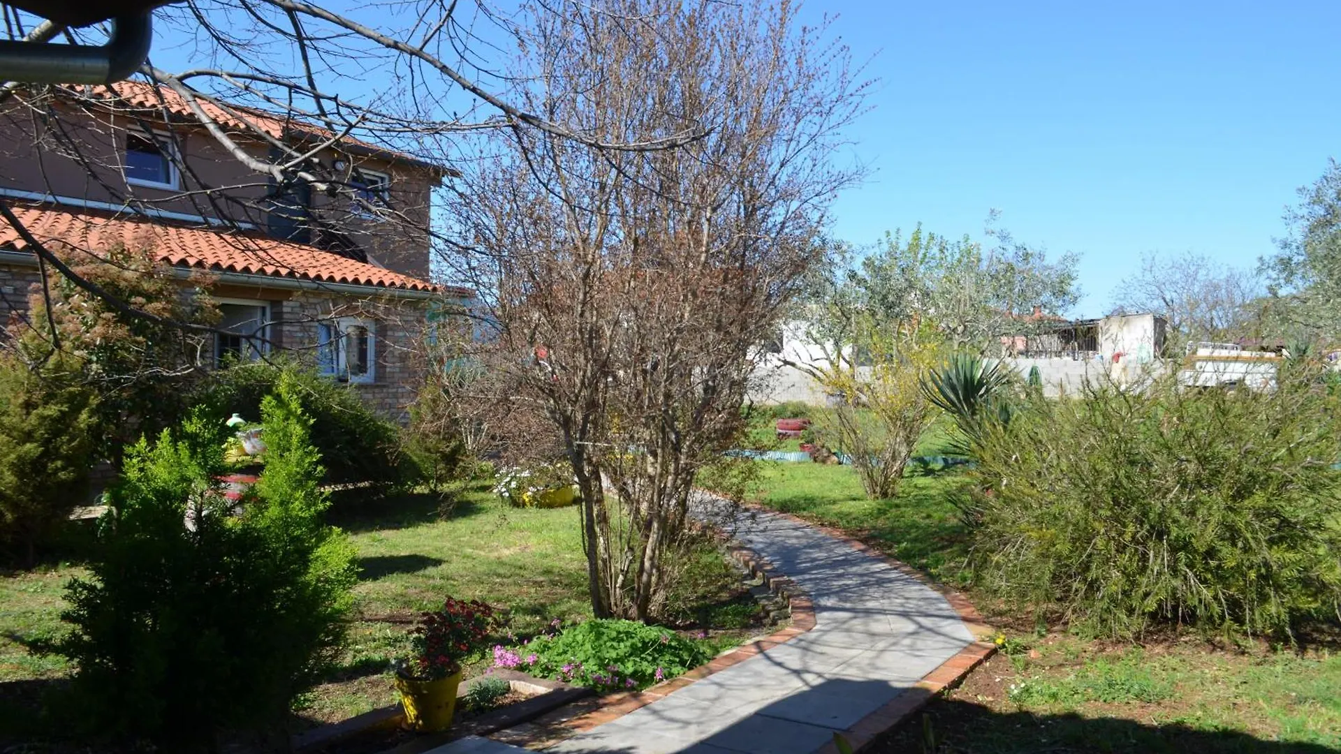 Retro Apartment In Nature Pula